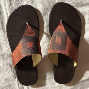 Women's size 8.5 Sandals, Coral and Gray Silk